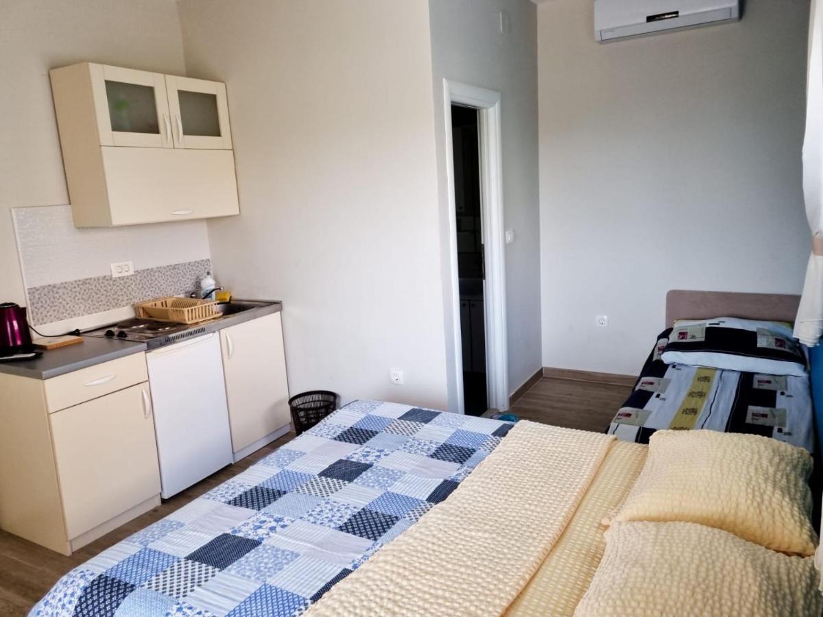 Apartmani Anitas 格拉达茨 外观 照片