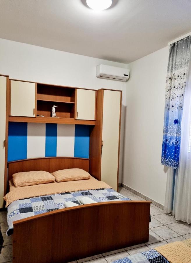 Apartmani Anitas 格拉达茨 外观 照片
